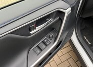Toyota RAV4 SUV 2,5 l 131 kw