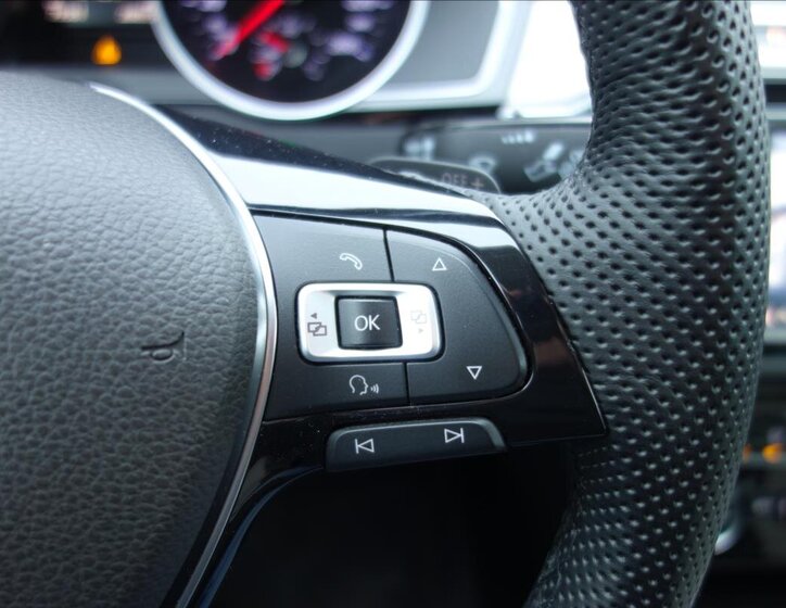 Volkswagen Passat Sedan 2,0 l 140 kw