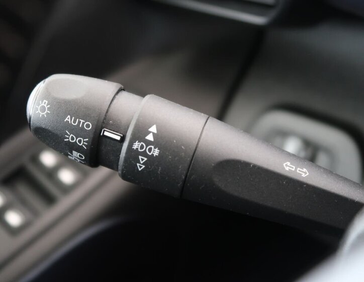 Peugeot Rifter MPV 1,5 l 96 kw