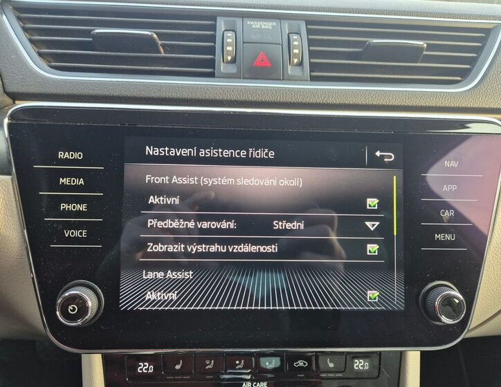 Škoda Superb Sedan / Limuzína 2,0 l 110 kw