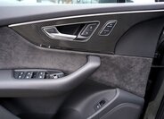 Audi Q7 19