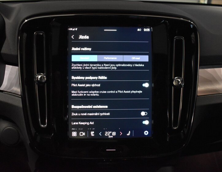 Volvo EX40 SUV 0,0 325 kw