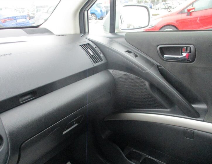 Toyota Corolla Verso 27