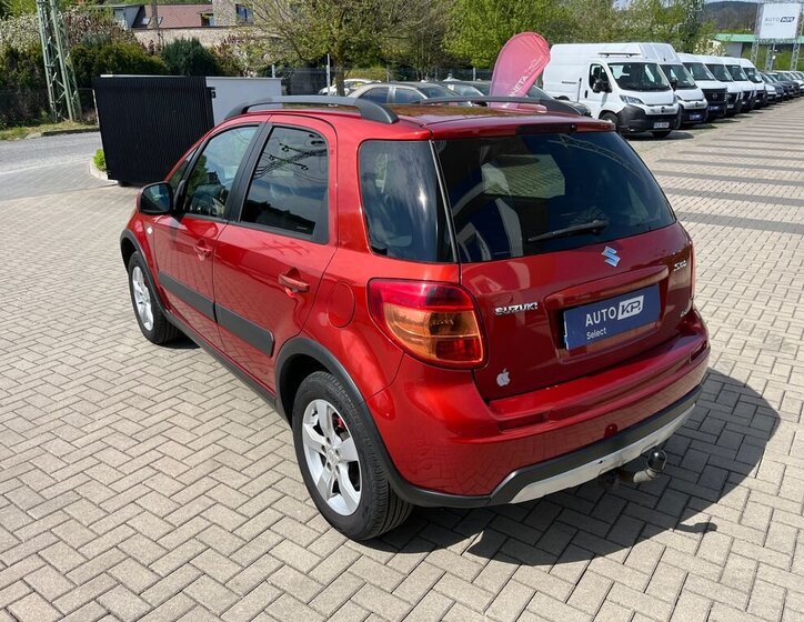 Suzuki SX4 SUV / Terénní 1,6 l 88 kw