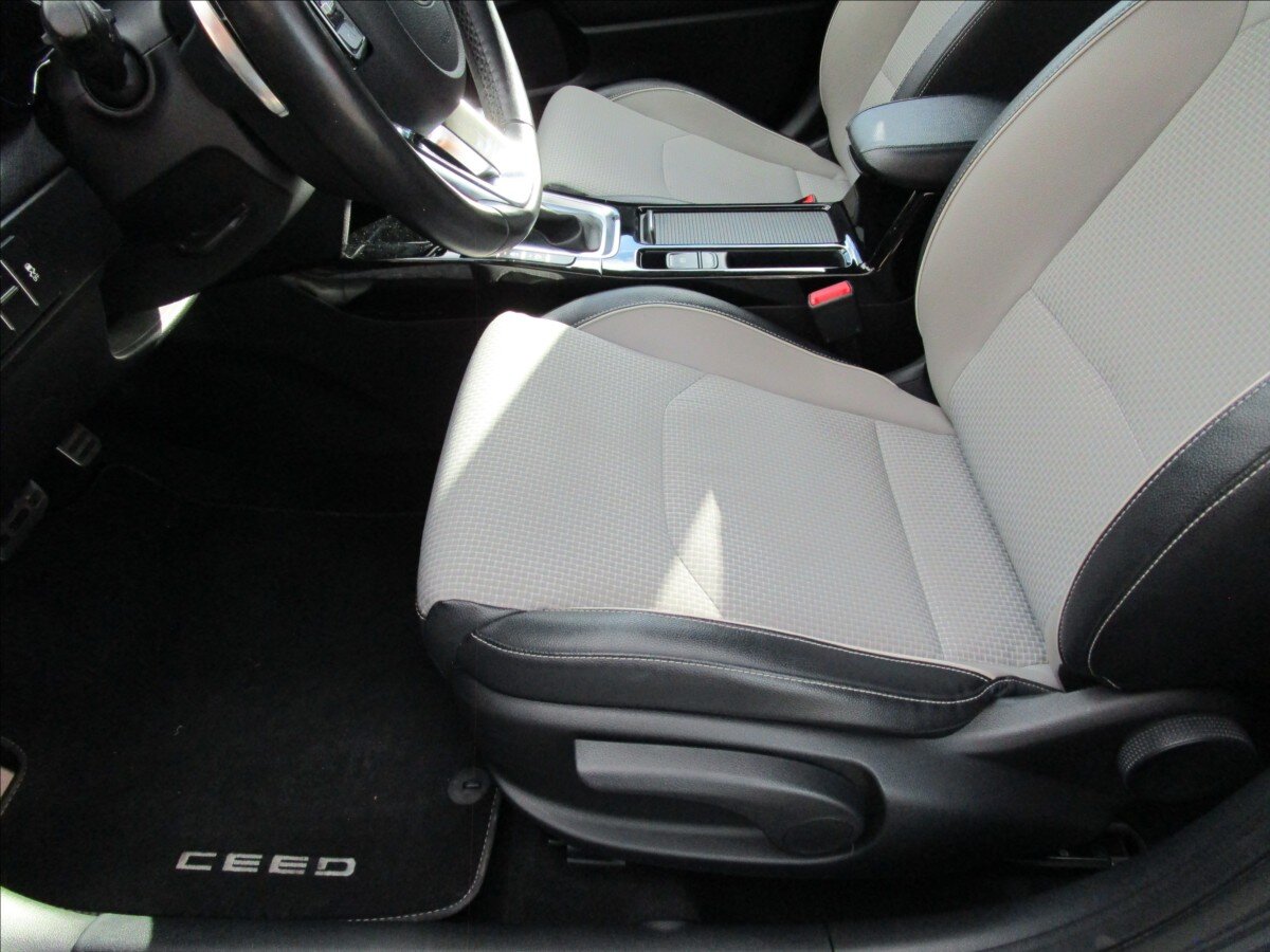 KIA Ceed Hatchback 1,4 l 103 kw