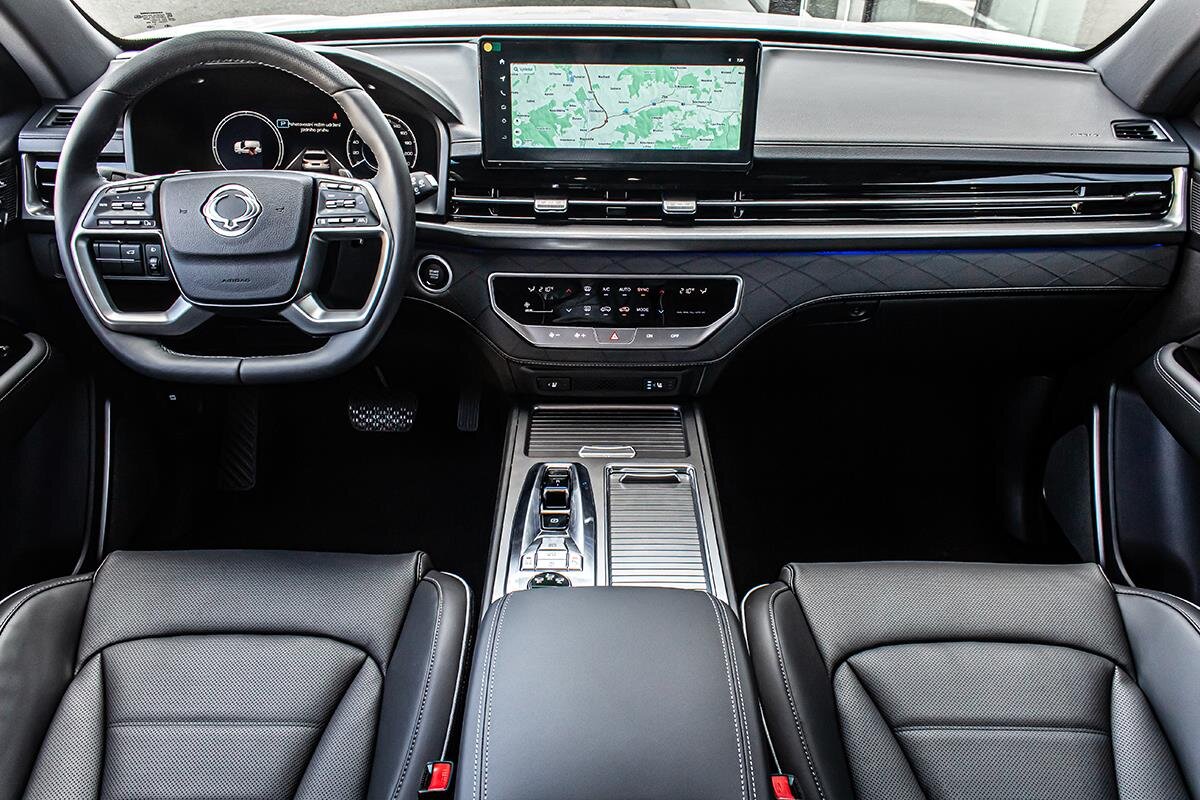 SsangYong Rexton SUV 2,2 l 149 kw