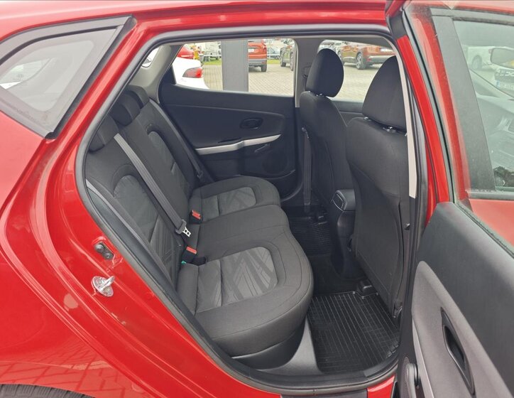 KIA Ceed Hatchback 1,4 l 73 kw