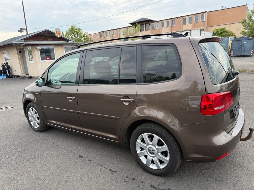 Volkswagen Touran Kombi 1,6 l 77 kw