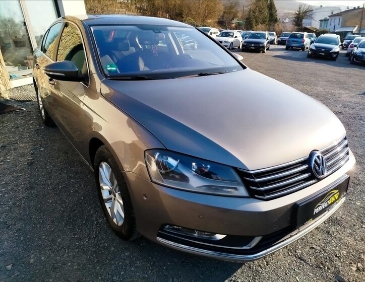 Volkswagen Passat Ostatní 1,4 l 90 kw