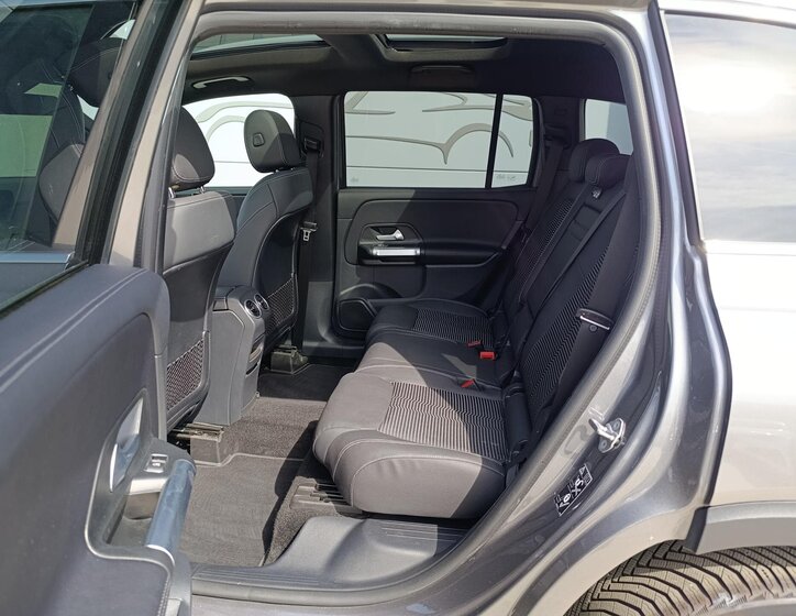 Mercedes-Benz GLB SUV / Terénní 1,3 l 120 kw