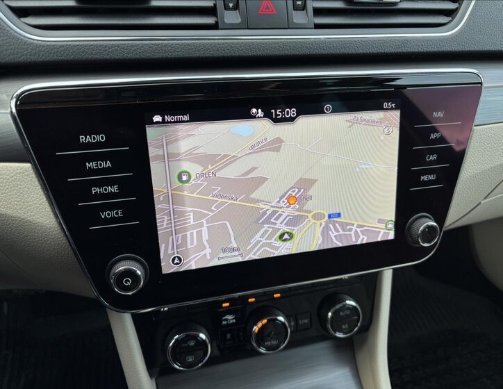 Škoda Superb Kombi 2,0 l 110 kw