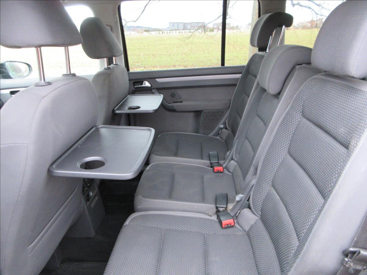 Volkswagen Touran Kombi 1,4 l 103 kw