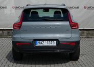 Volvo XC40 4