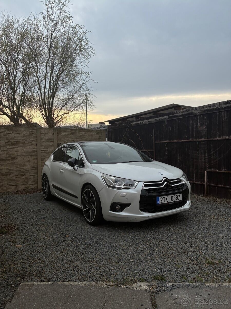 Citroën DS4 Hatchback 2,0 l 120 kw