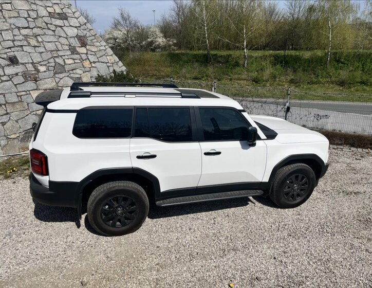 Toyota Land Cruiser Ostatní 2,4 l 243 kw