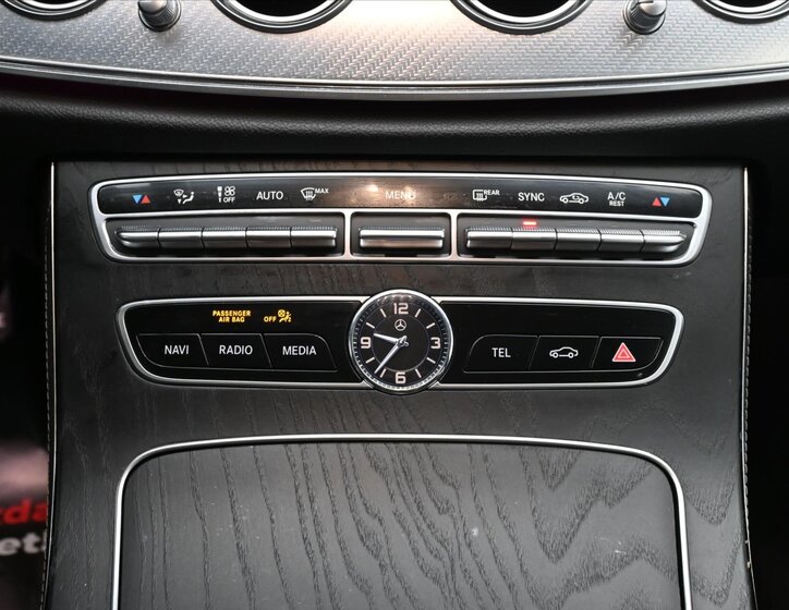 Mercedes-Benz Třídy E 23