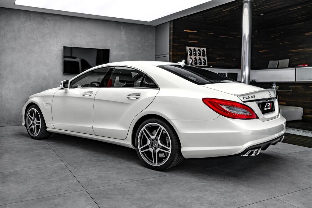 Mercedes-Benz CLS Kupé 5,5 l 386 kw
