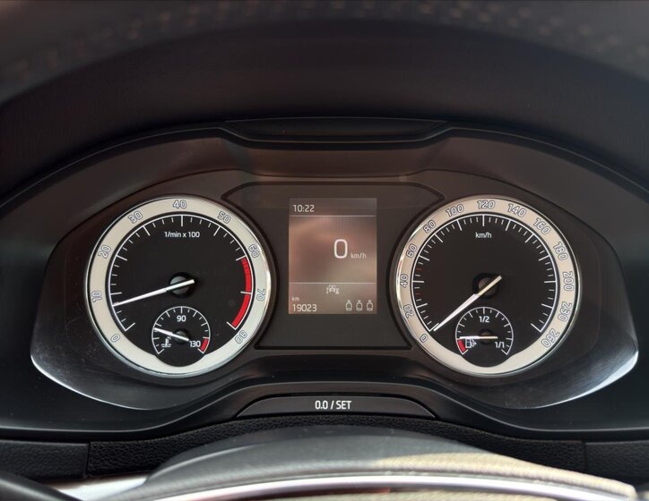 Škoda Karoq Kombi 1,5 l 110 kw