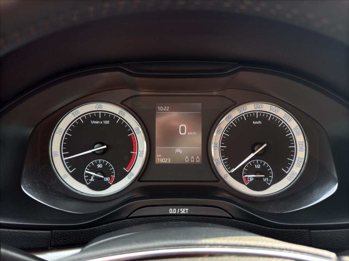 Škoda Karoq Kombi 1,5 l 110 kw