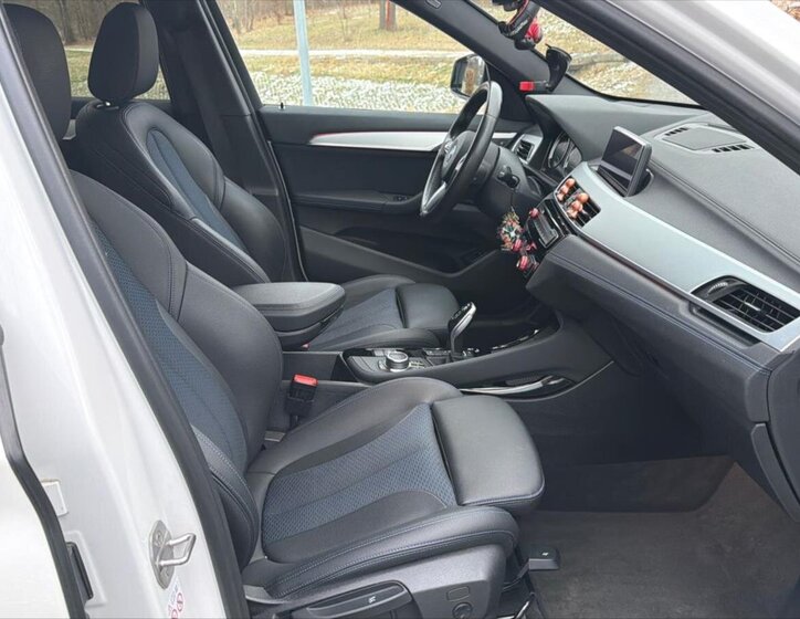 BMW X1 Kombi 2,0 l 140 kw