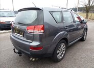 Citroën C-Crosser SUV 2,2 l 115 kw