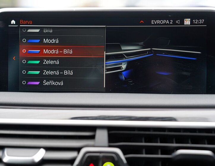 BMW Řada 7 Sedan 3,0 l 210 kw