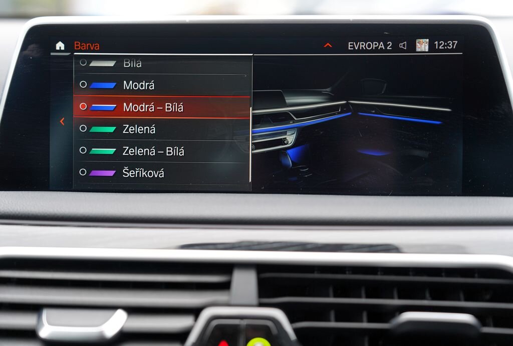 BMW Řada 7 Sedan 3,0 l 210 kw