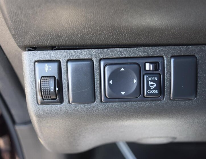 Nissan Navara Pick-up 3,0 l 170 kw