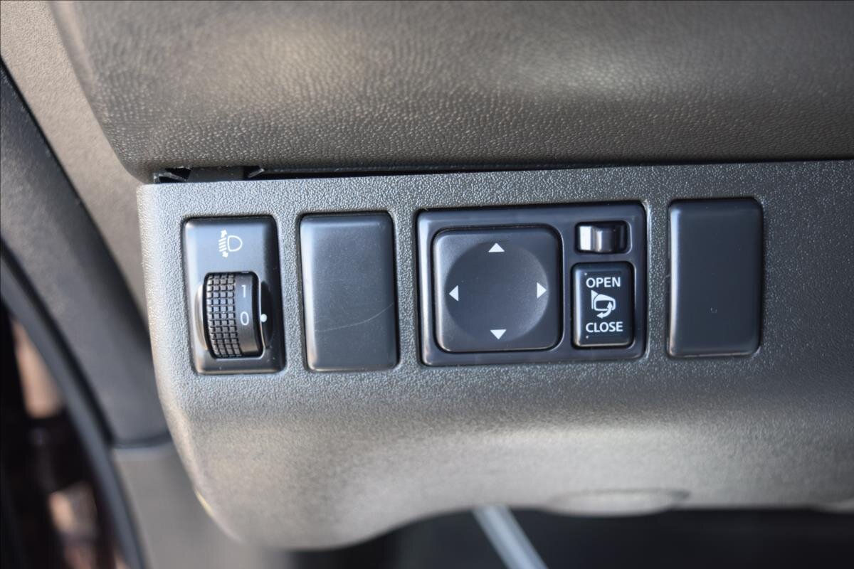 Nissan Navara Pick-up 3,0 l 170 kw