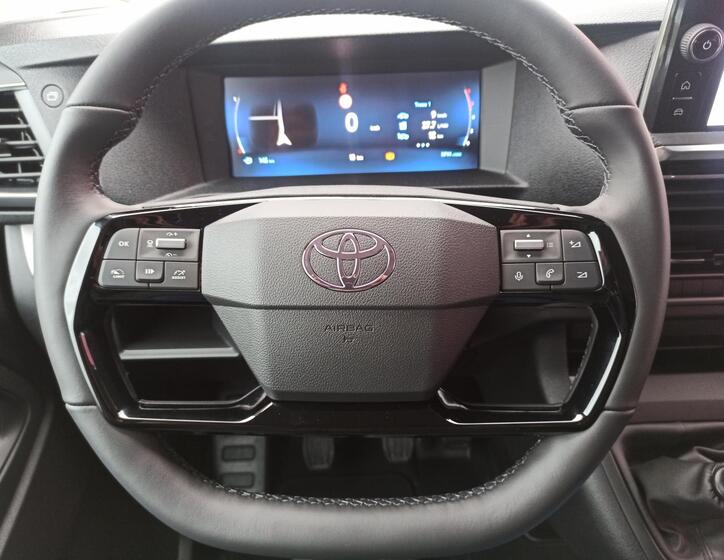 Toyota ProAce Verso 19