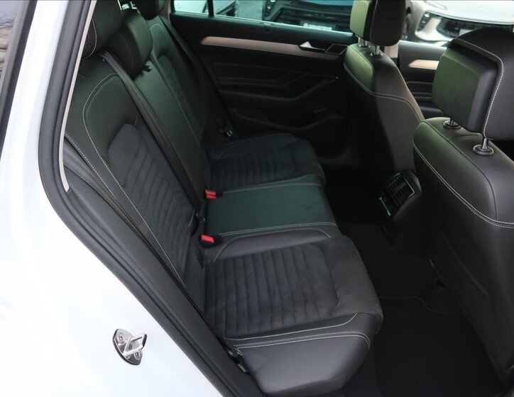 Volkswagen Passat 21