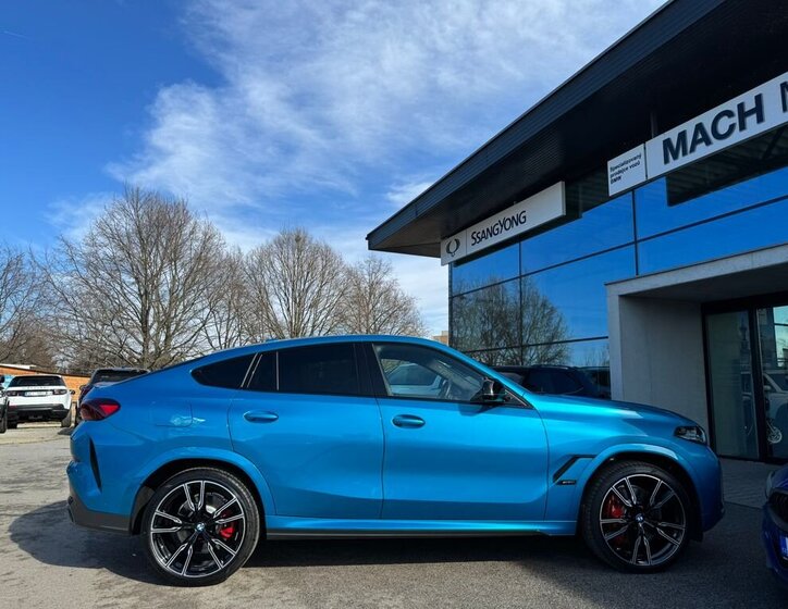 BMW X6 SUV / Terénní 4,4 l 390 kw