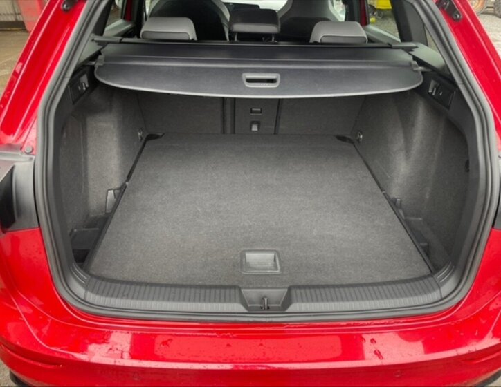 Volkswagen Golf Kombi 2,0 l 110 kw