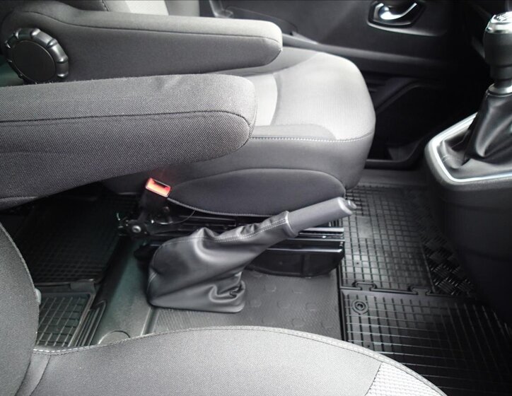 Renault Trafic VAN / Minibus 2,0 l 110 kw