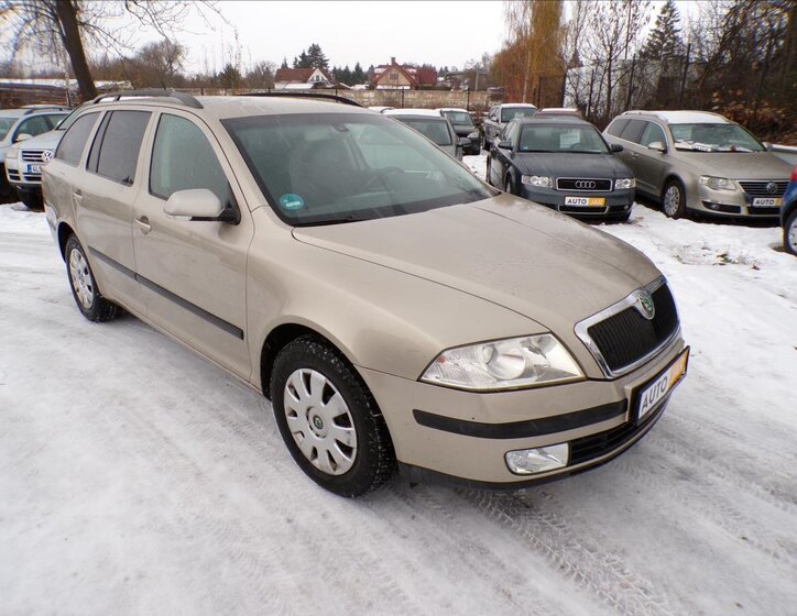 Škoda Octavia 1