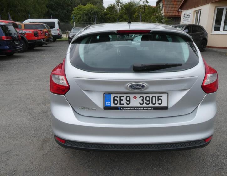 Ford Focus 8