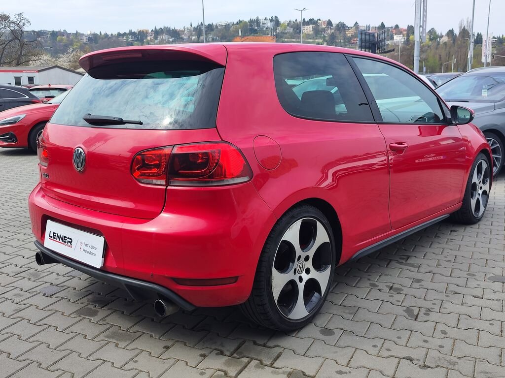 Volkswagen Golf Kombi 2,0 l 155 kw