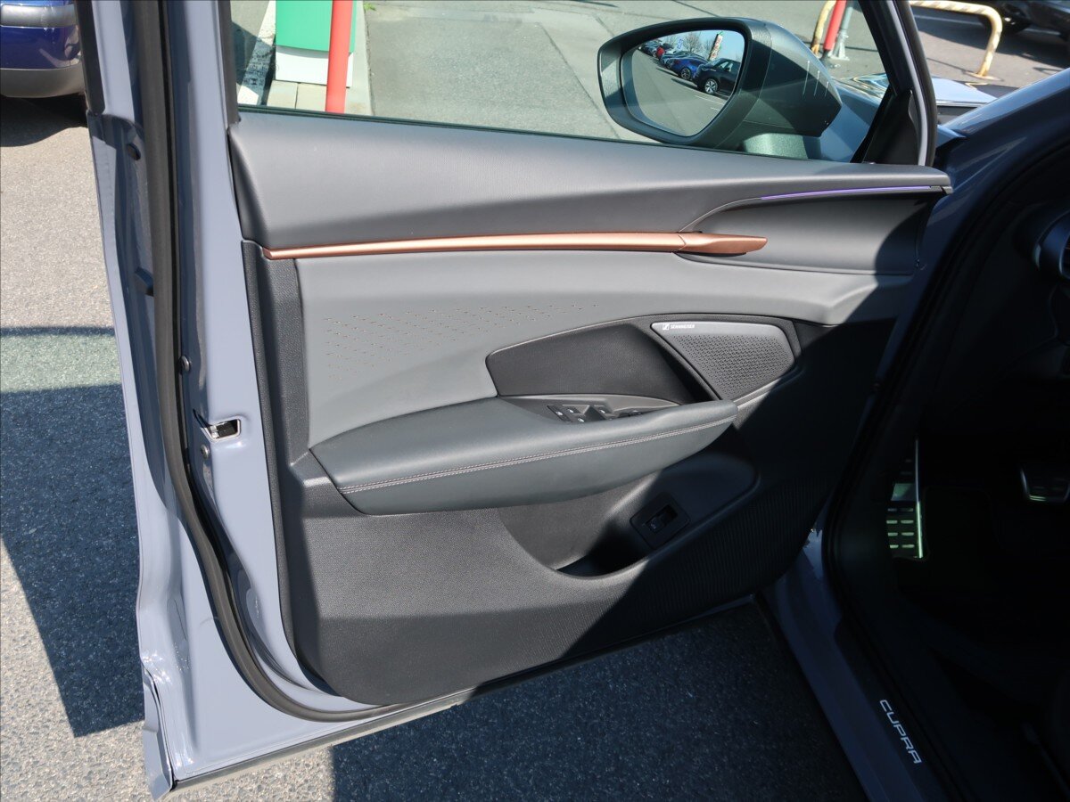 Cupra Terramar SUV / Terénní 2,0 l 195 kw