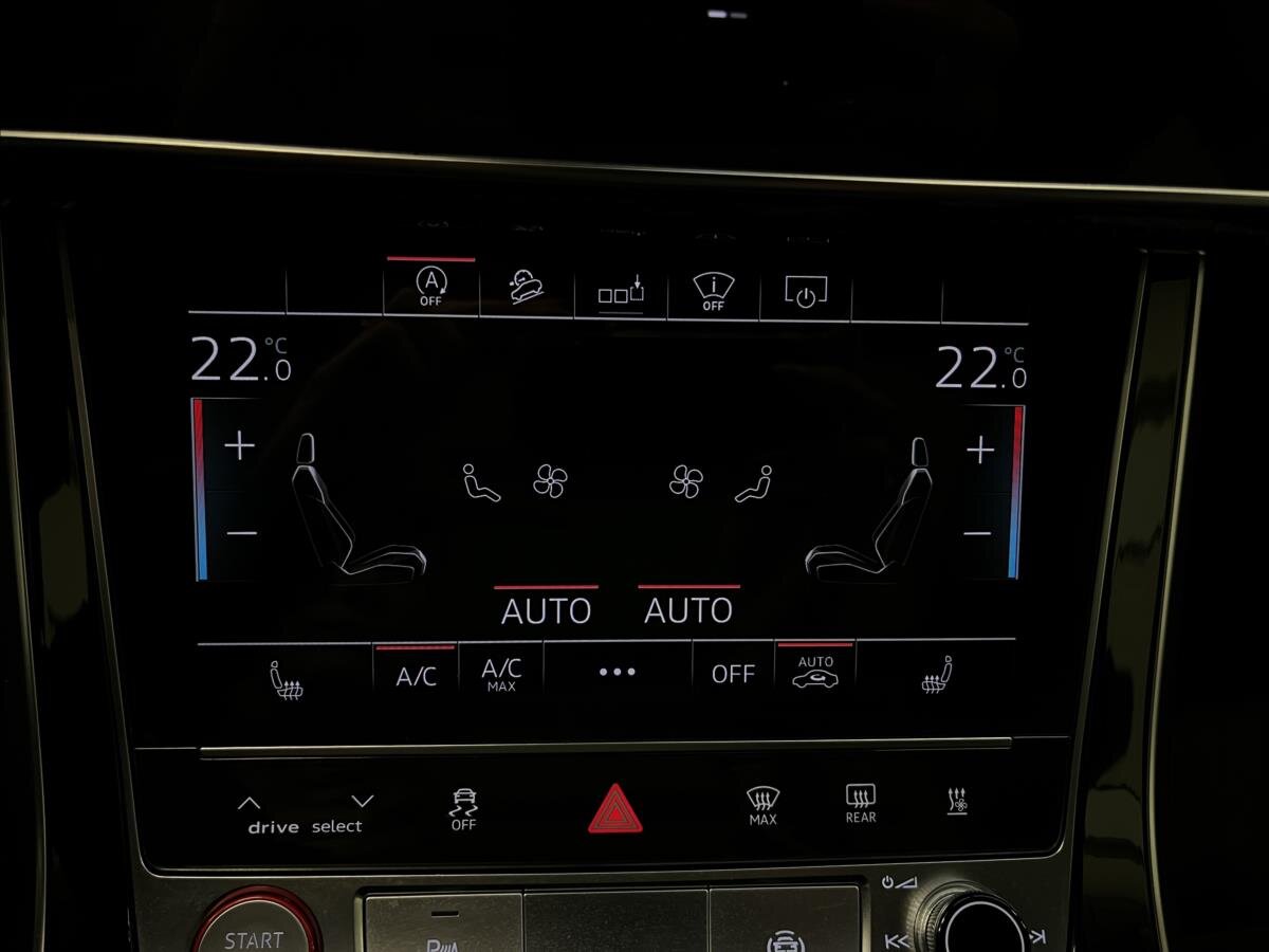 Audi SQ7 Kombi 4,0 l 320 kw