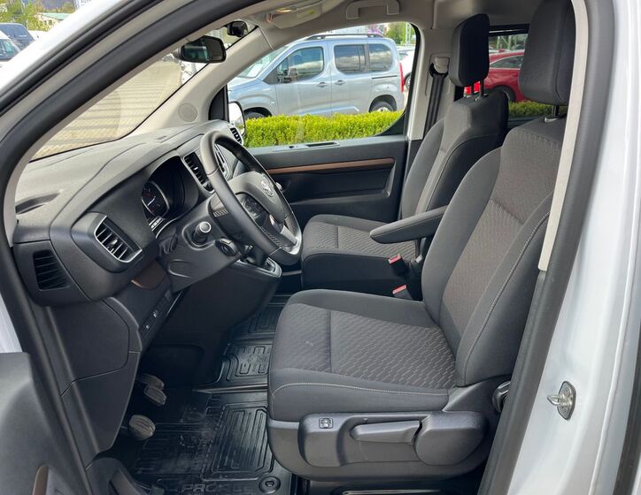 Toyota ProAce Verso 13