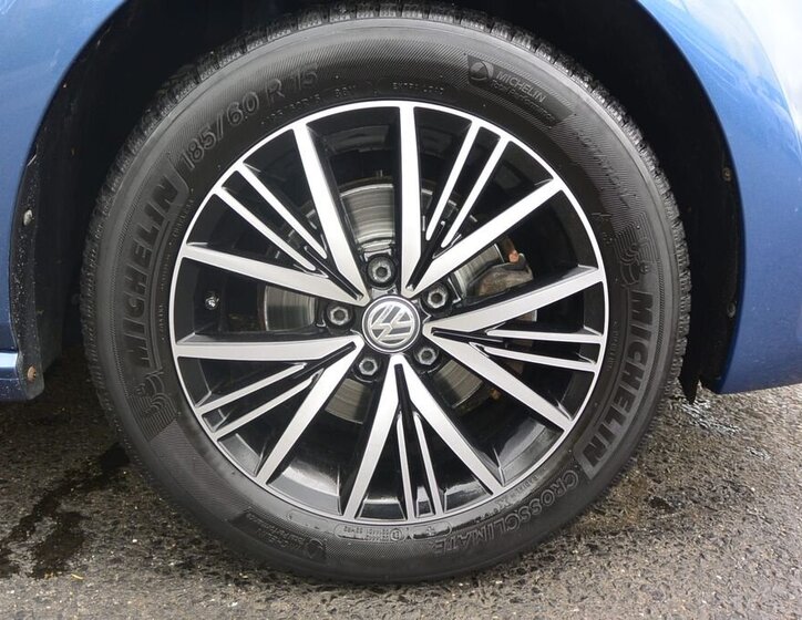 Volkswagen Polo Hatchback 999,0 55 kw