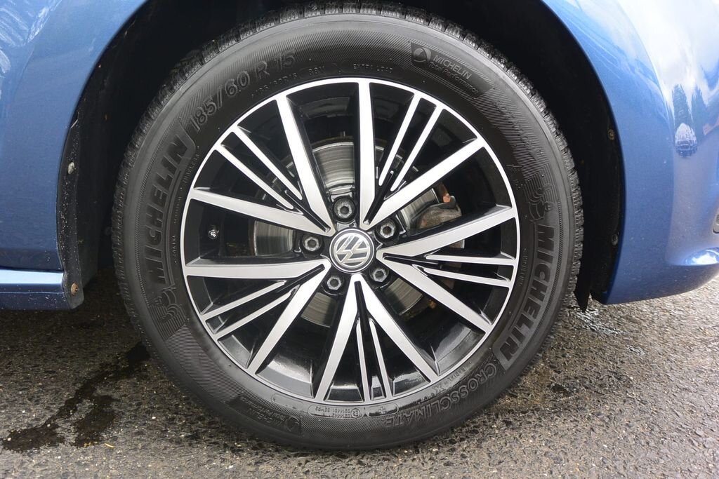 Volkswagen Polo Hatchback 999,0 55 kw