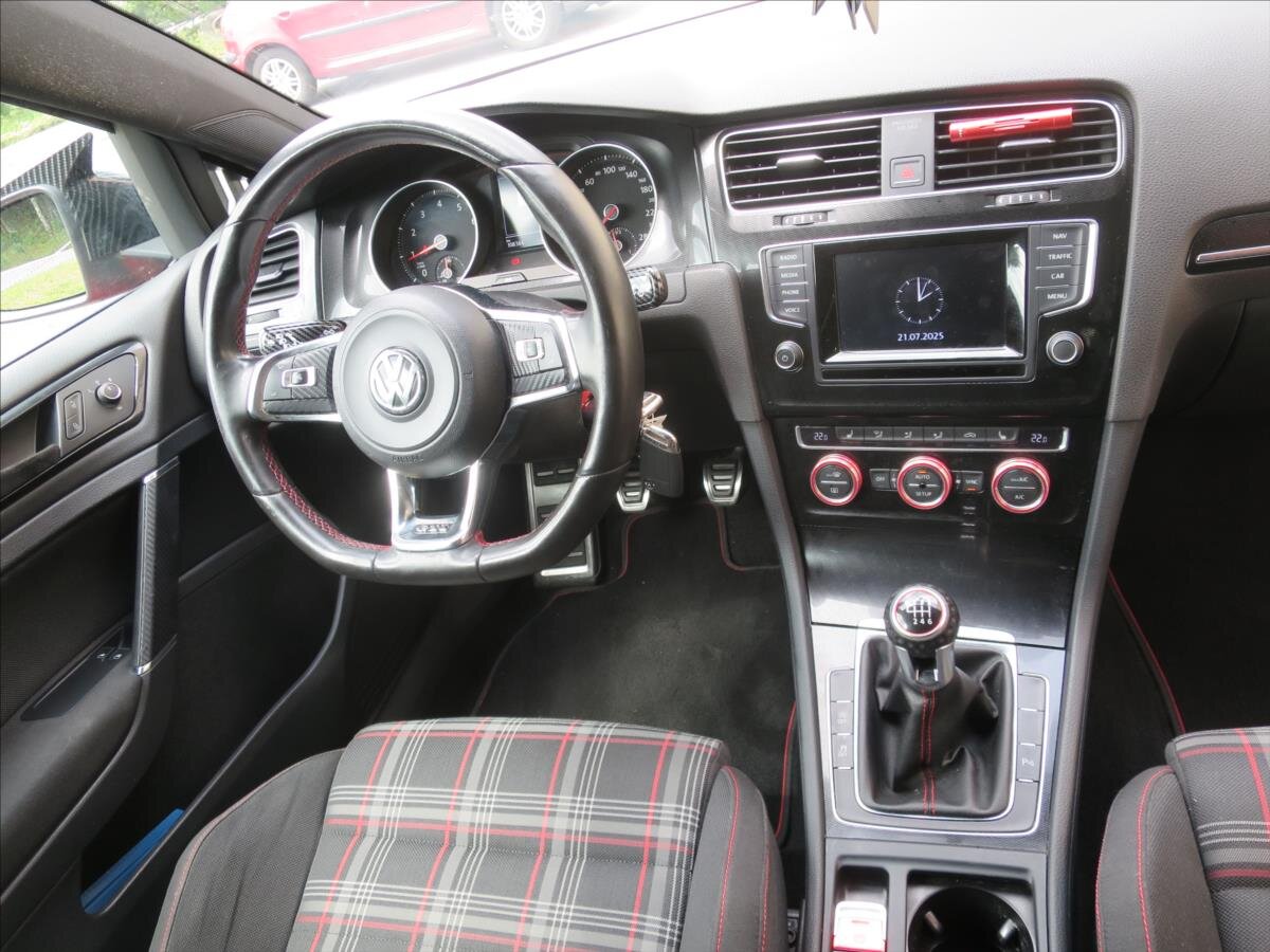 Volkswagen Golf Hatchback 2,0 l 162 kw