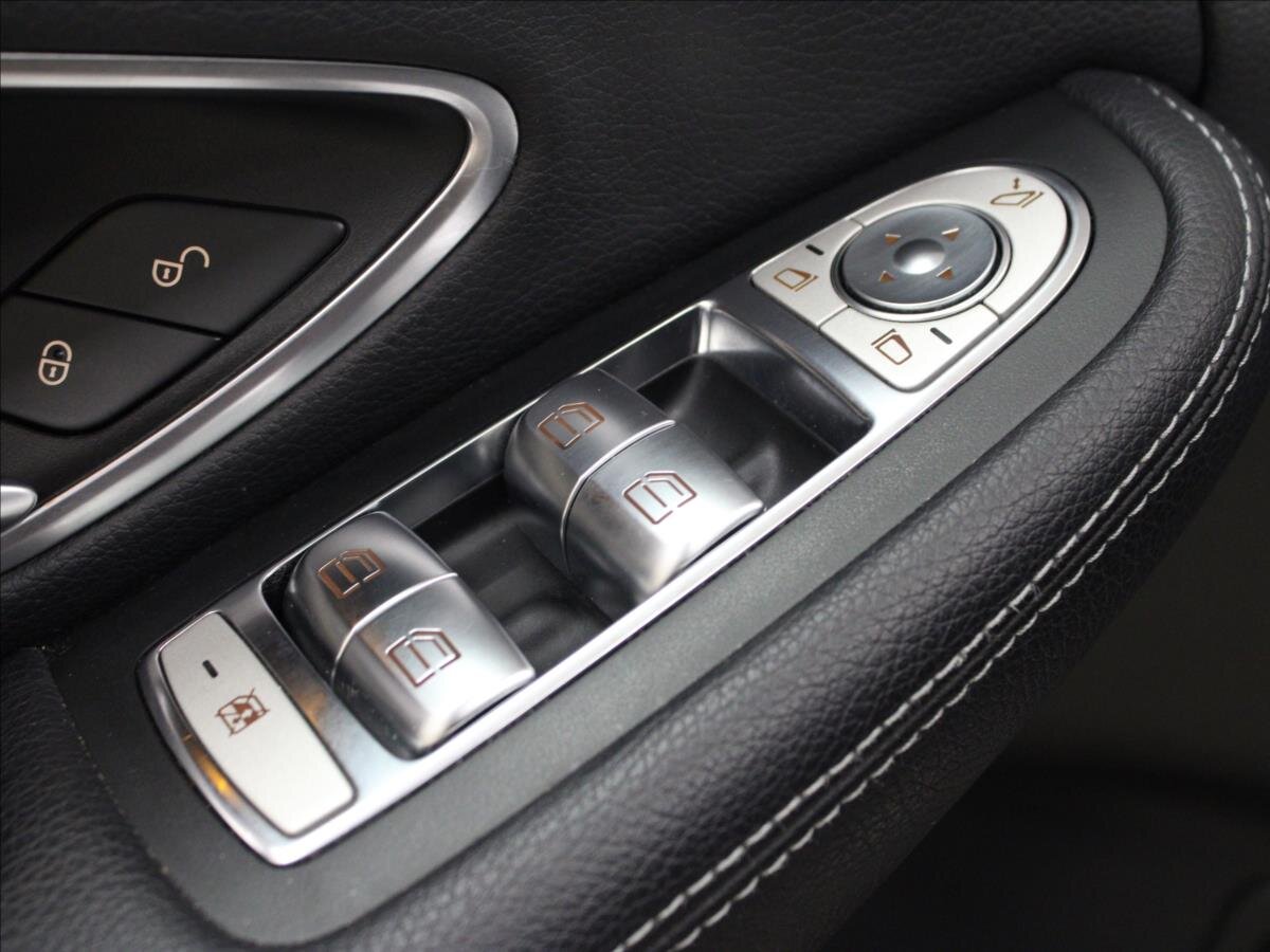 Mercedes-Benz Třídy C Kombi 2,0 l 135 kw