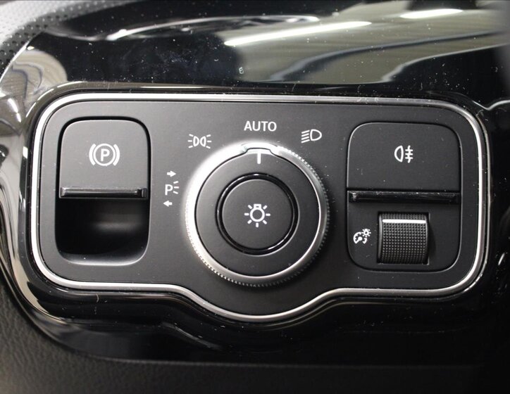 Mercedes-Benz CLA Kombi 2,0 l 140 kw