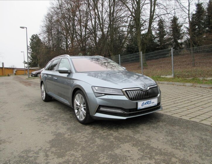 Škoda Superb 4