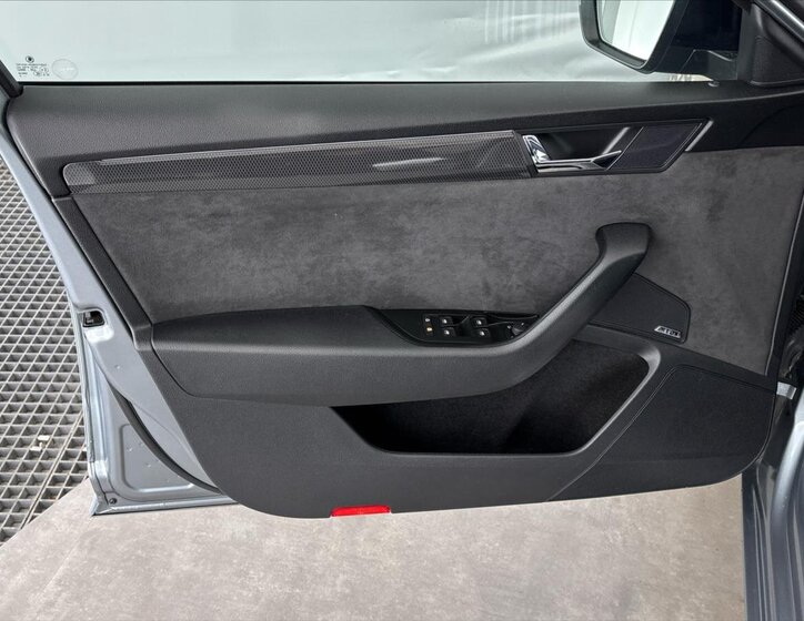 Škoda Superb Liftback 2,0 l 140 kw