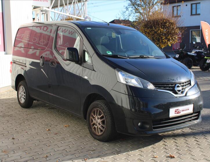 Nissan NV200 2