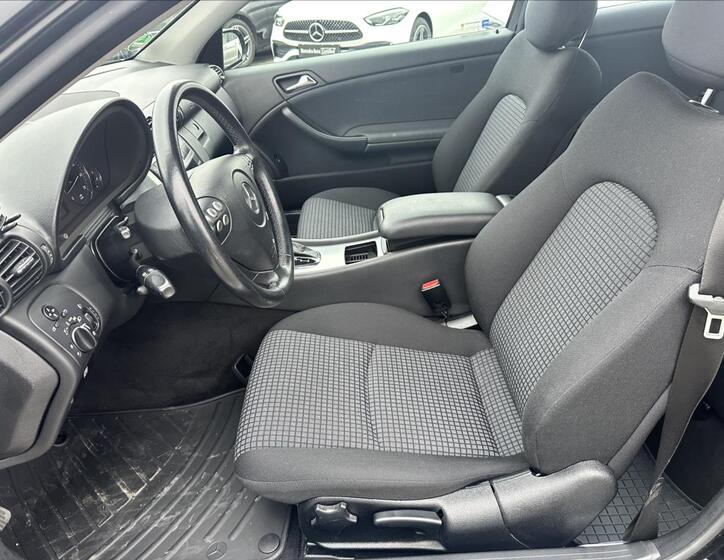 Mercedes-Benz Třídy C 9