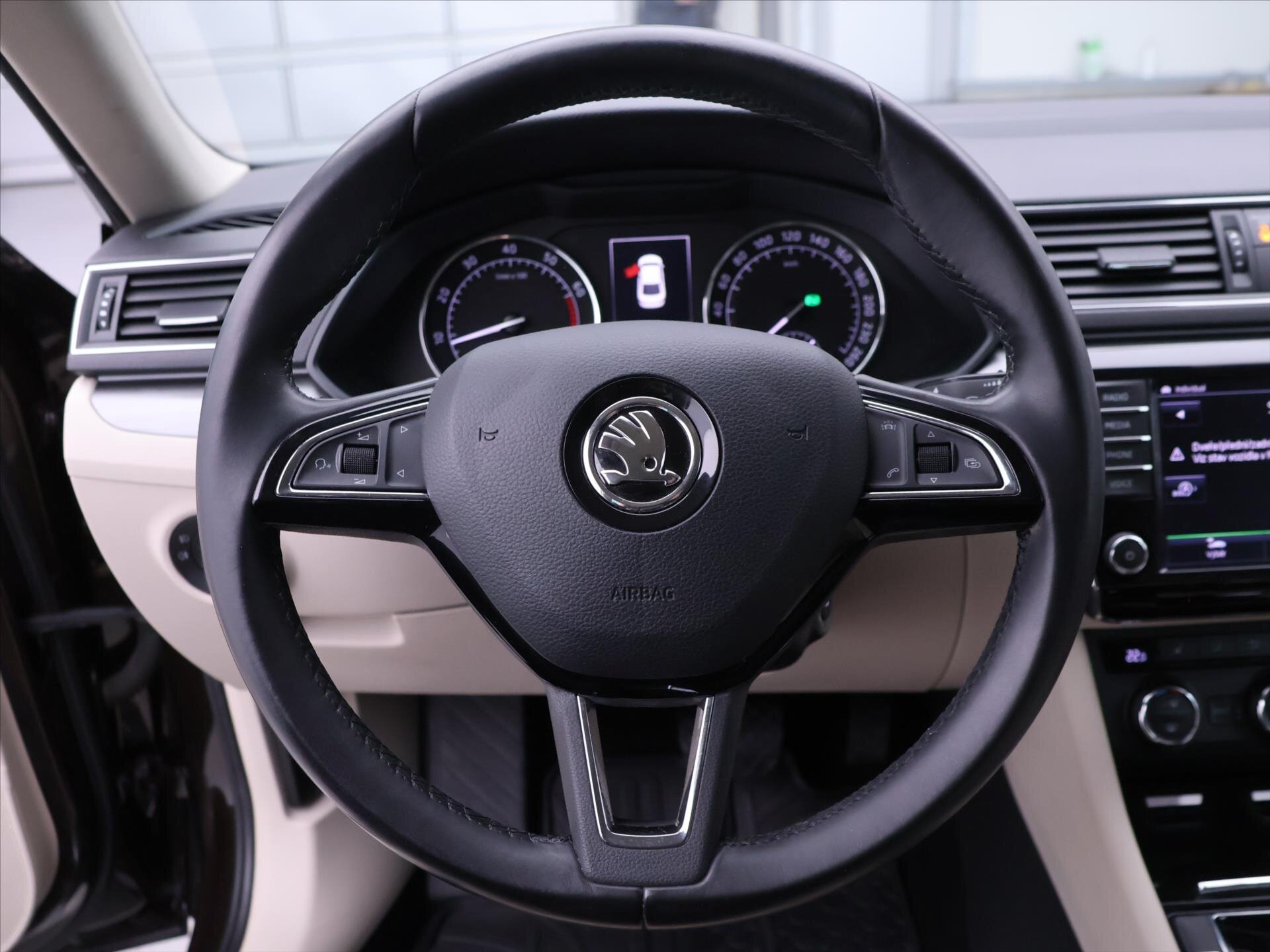 Škoda Superb Liftback 2,0 l 162 kw